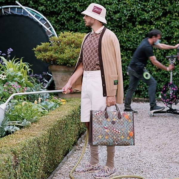 限定コラボ!グッチxDISNEY★ドナルドダック★ラージトート650037 2O4AT 8679